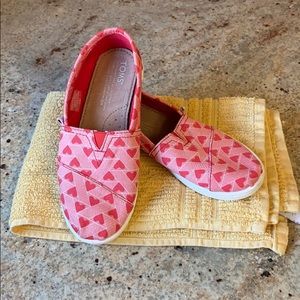 TOMS Heart shoes